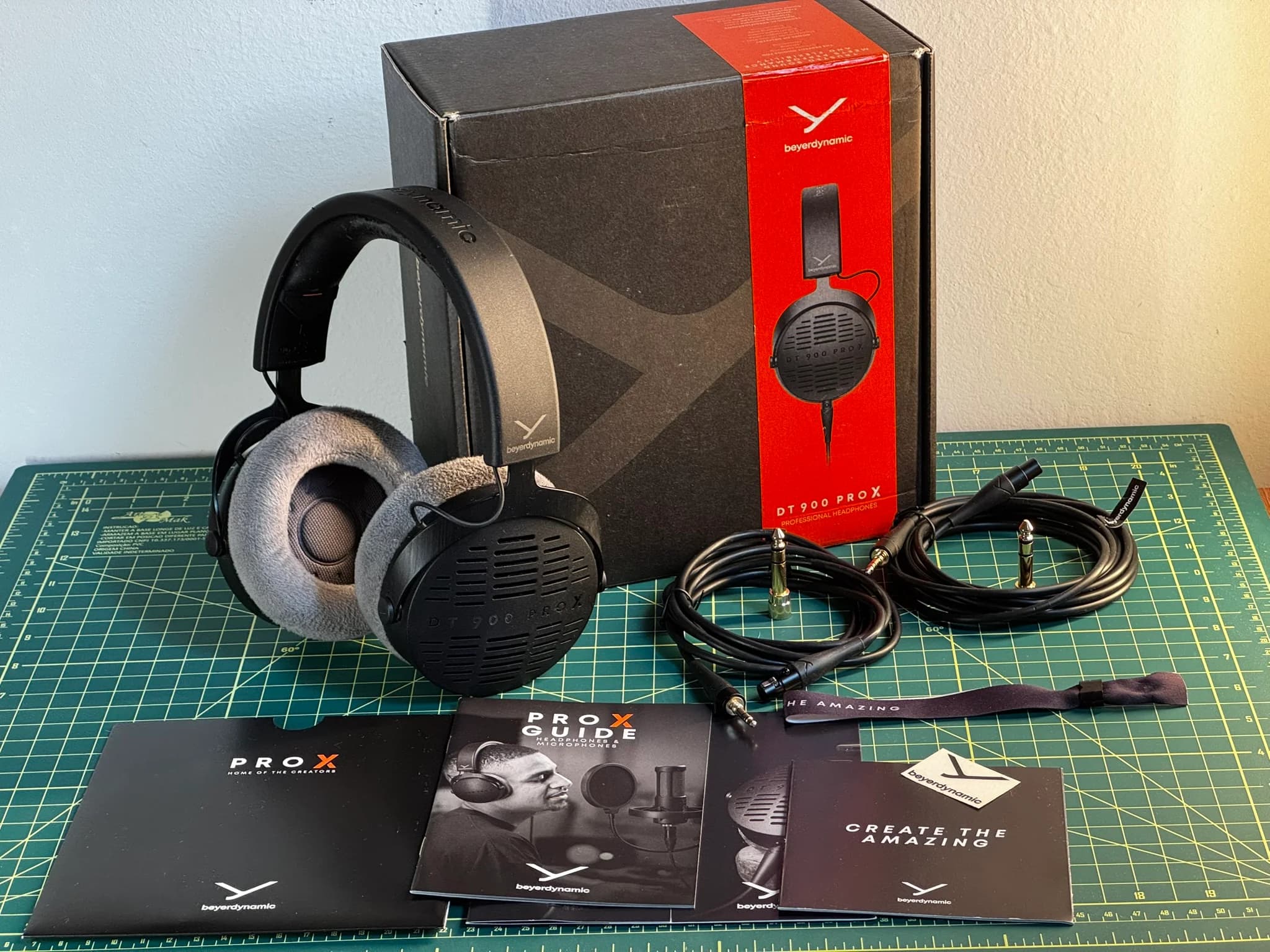 Headset / Fone Beyerdynamic DT 900 PRO X, pouco uso